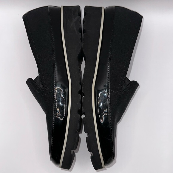 Donald J. Pliner Conner Loafer - Picture 7 of 13